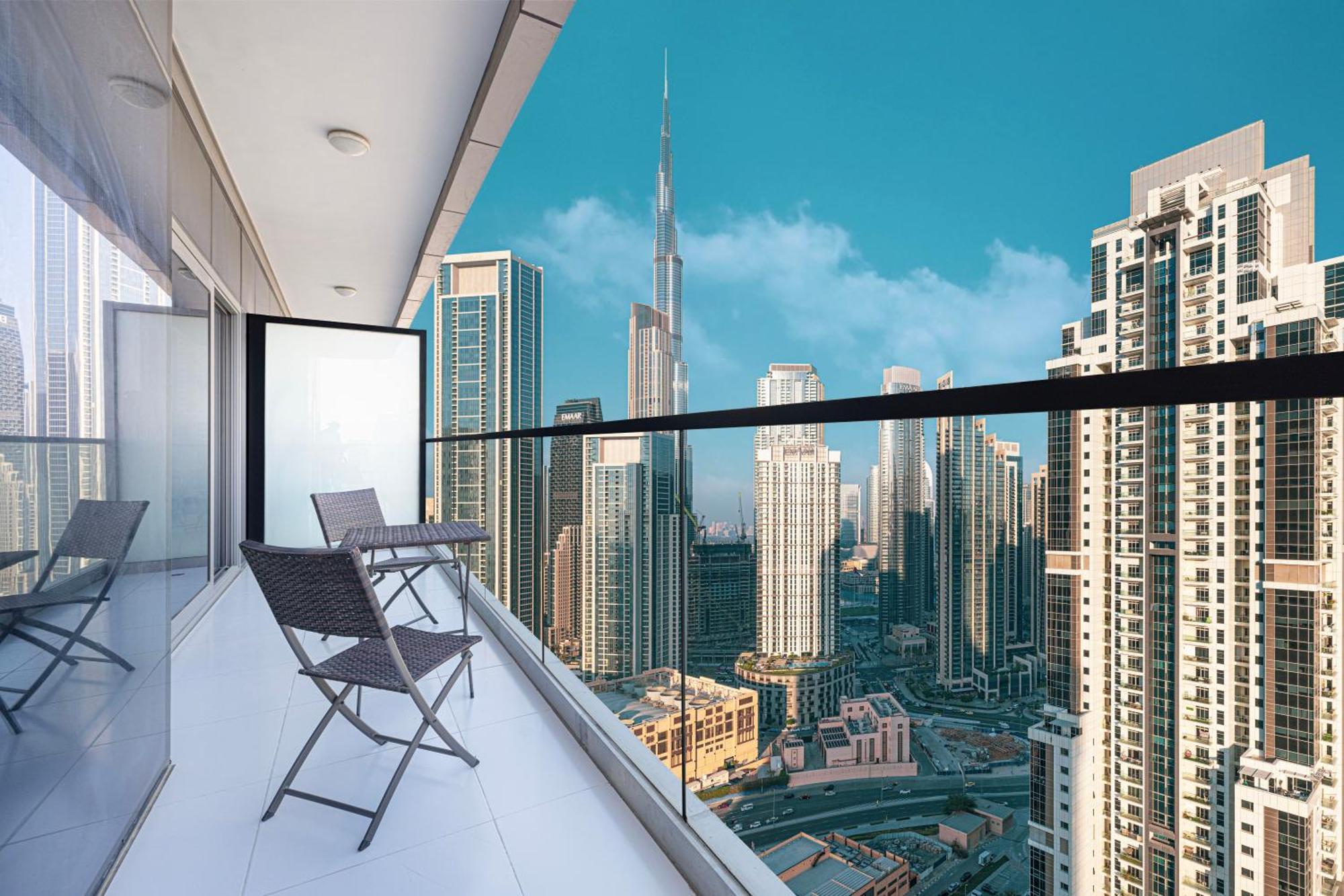 Infinity Pool & Burj Khalifa View L Luxe Paramount Ντουμπάι Εξωτερικό φωτογραφία