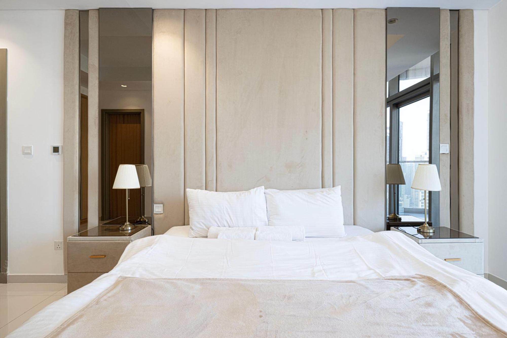 Infinity Pool & Burj Khalifa View L Luxe Paramount Ντουμπάι Εξωτερικό φωτογραφία