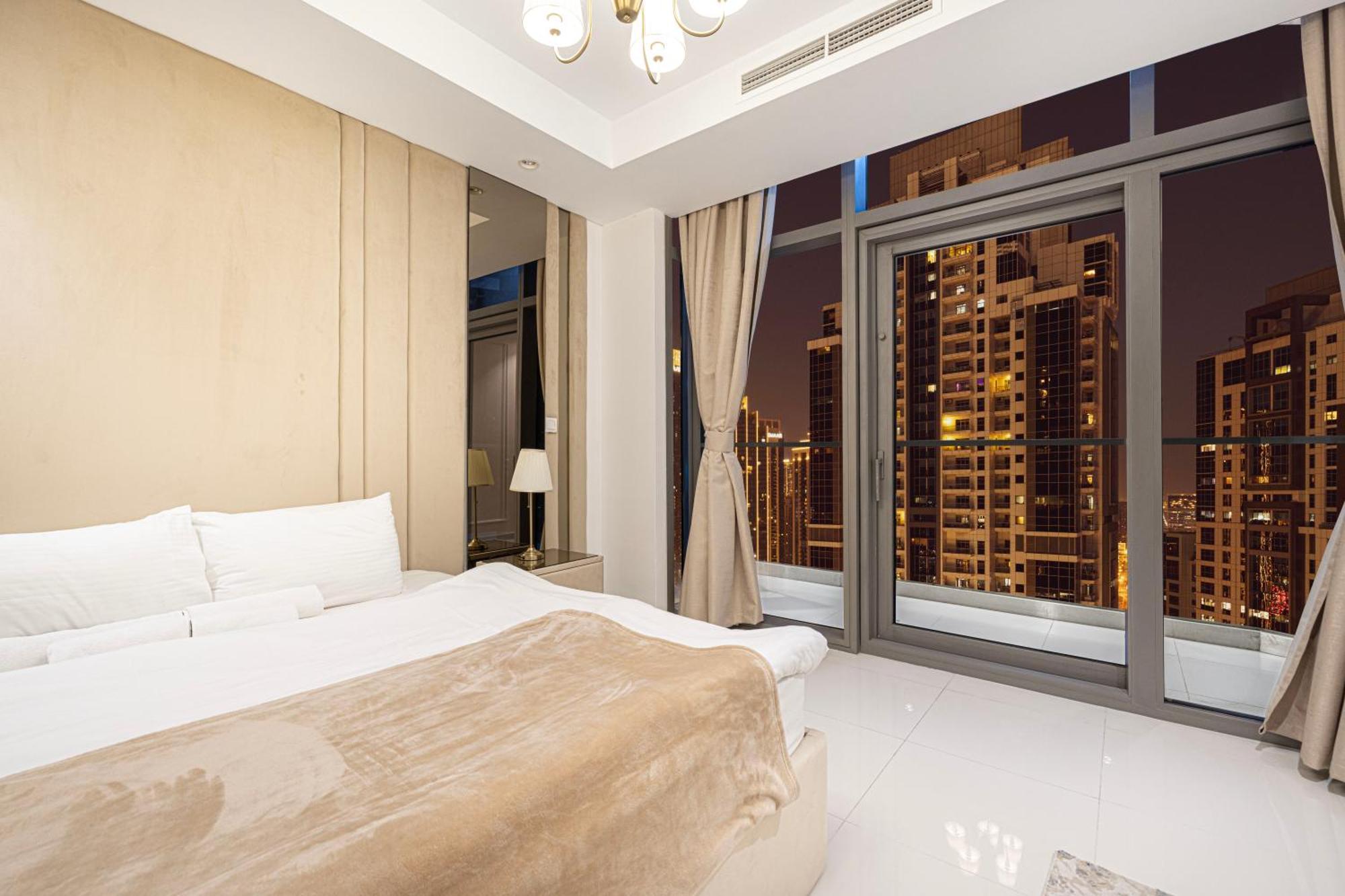 Infinity Pool & Burj Khalifa View L Luxe Paramount Ντουμπάι Εξωτερικό φωτογραφία